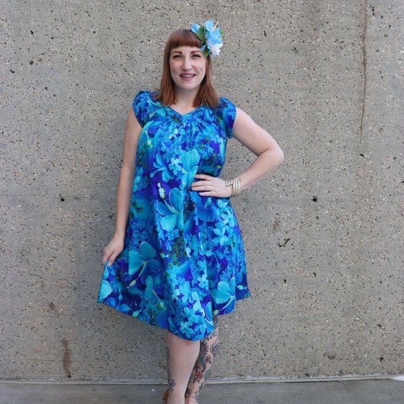 1970s hibiscus Hawaiian muu muu - Picture 3 of 7